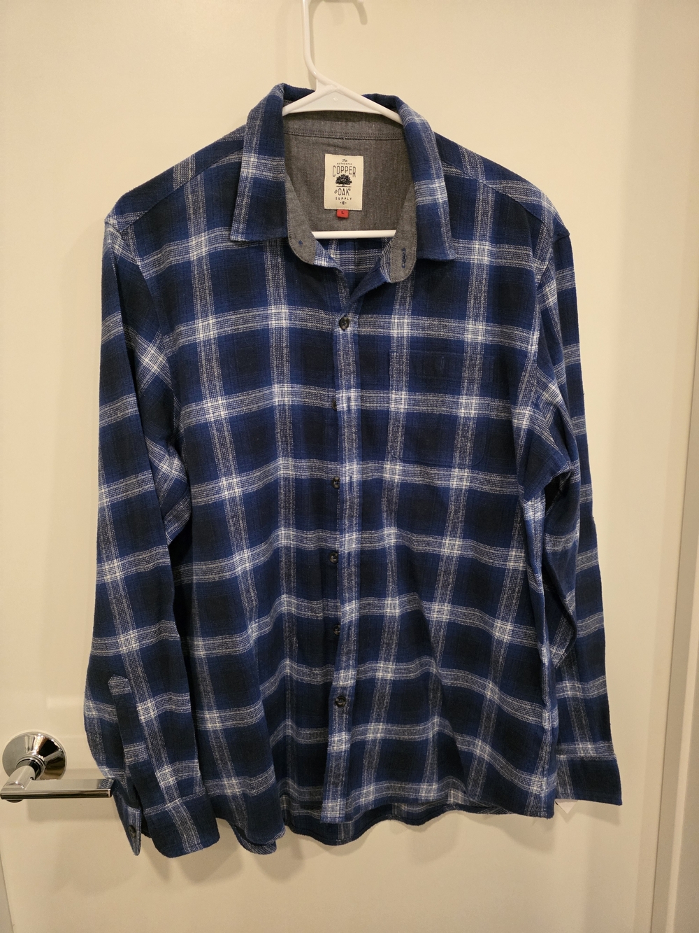 ROMWE Blue and White Plaid Button-Down Shirt